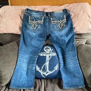 Gently used Rock Revival capris